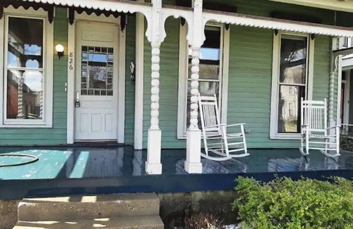 Chatham-Arch House | Historic Comfort, Steps from The Bottleworks District.