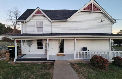 Rocky Mount House | Historic Cozy Home Entire First Floor