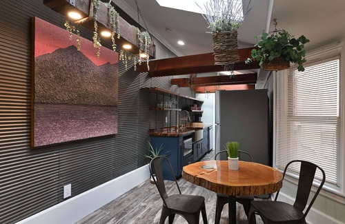 Harrisburg - Hershey Apartment | Historic Downtown Loft