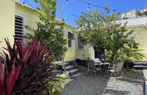 Estate Queens Quarter Cottage | Historic Downtown St. Thomas Cottage - Soursop House