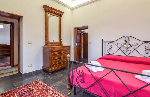 Ficarra House | Historic, generously equipped villa with magnificent views.