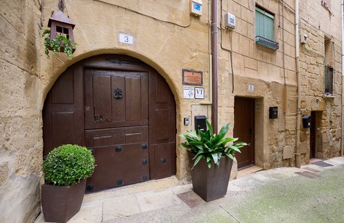 Labastida Villa | Historic Haven by Fidalsa