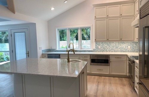 Downtown Boca Grande Historic District House | Historic Home - No Stairs - 4BD/4BTh - In the Village of Boca Grande - Sleeps 10