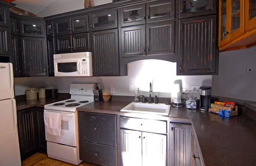 Bloomington Apartment | "Historic Loft Retreat in Downtown Bloomington"