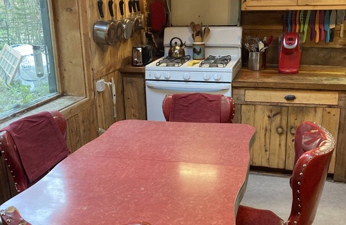 Eldora House | Historic Log Cabin in Eldora! 10 minutes to Ski Area!