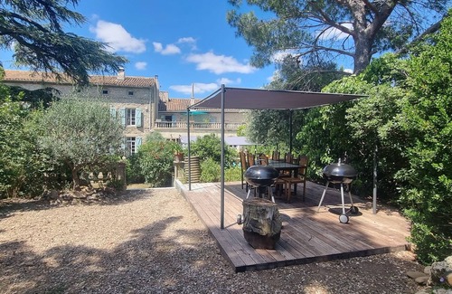 Barbaira House | Historic maison de maître 2 bedroom apt with AC in Barbaira close to Carcassonne