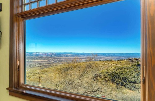 Jerome House | Historic Perch | Sleeps 4 | Close to Sedona