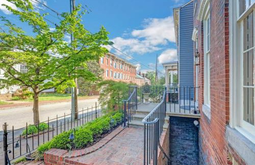 Petersburg House | Historic Petersburg Row Home