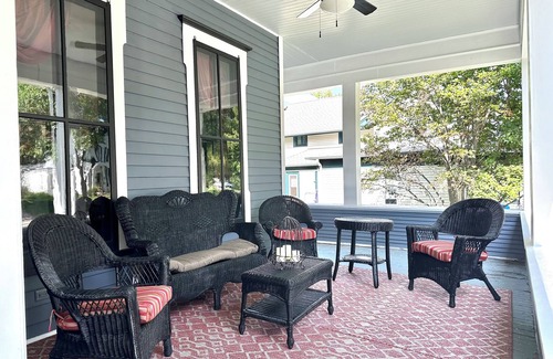 Red Wing House | Historic Red Wing Manor 1876. Please read pricing information before booking.