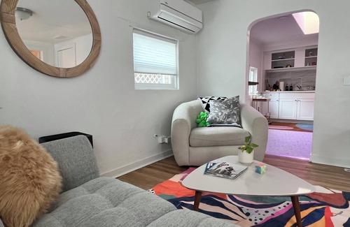 Depot Bench House | Historic- Ruby Bungalow- private