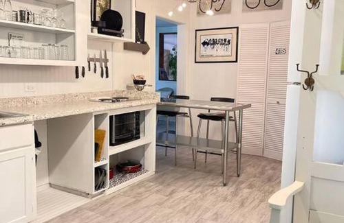 Tahlequah Apartment | Historic spacious 1 bd. Apt in heart of Tahlequah