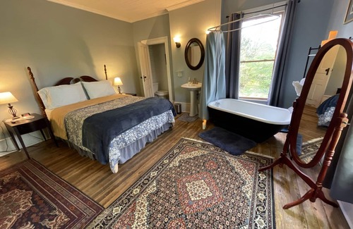 Magnolia Bed & Breakfast | Historic Suite 2