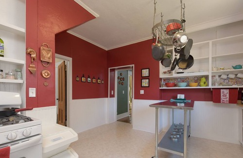 Astoria House | Historic Victorian House in the Heart of downtown Astoria