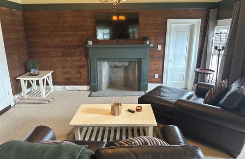 Troy House | Historic Wade-Arscott home, Upper Level 2BR/2BA in Downtown Troy