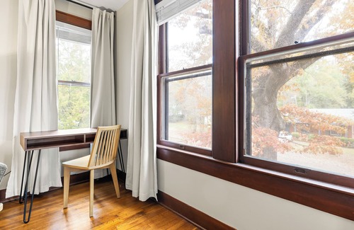 Pineville Apartment | Historical Charm, Comfy & Very Clean 1BRnless than10 min drive to Hospitals
