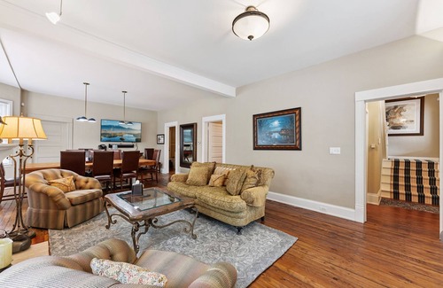 Wayzata House | Historical/Rustic home built in 1900s. Nestled just 300yrds form Lake Minnetonka
