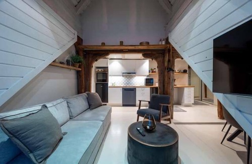 Bergenhus Apartment | Historical Seaside Apt I 500m To Bryggen - Value!