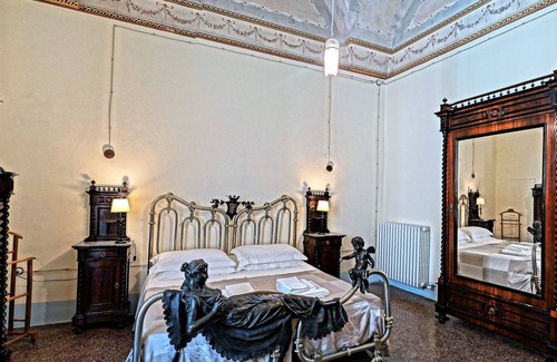 Lecce Historic Center Bed & Breakfast | Historical Suites VVM