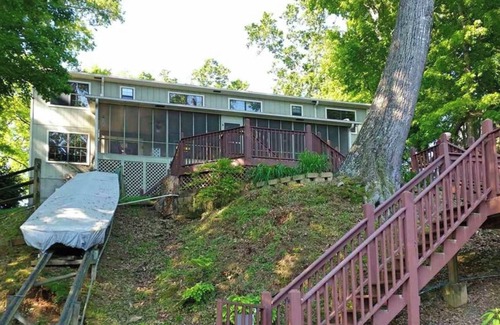 Benton House | Hiwassee River front 4BR 2 Full Baths 2 half baths, screened porch, decks + dock