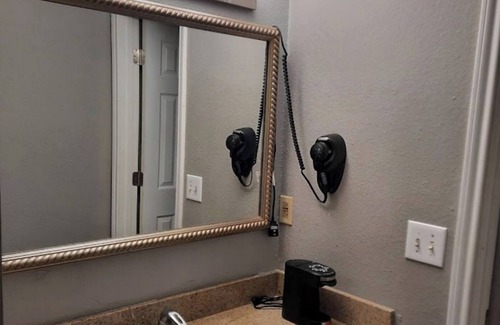 Elk City Hotel | HiWay Inn Express of Elk City