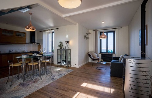 Penvenan Ski Chalet | hjem petite · Port Blanc Facing the sea