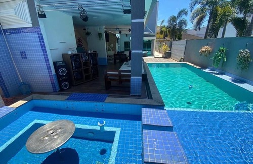 Centro House | Holiday home with heated pool and whirlpool for up to 15 guests