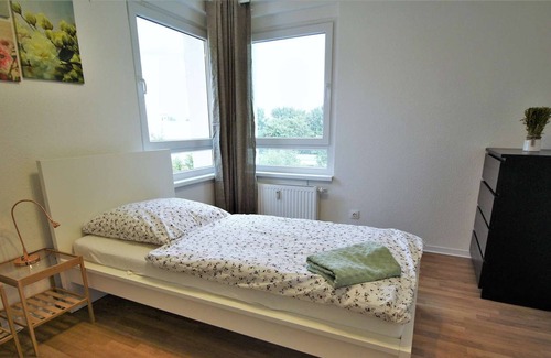 Hassels Apartment | HÖ01 large apartment with dryer and washing machine