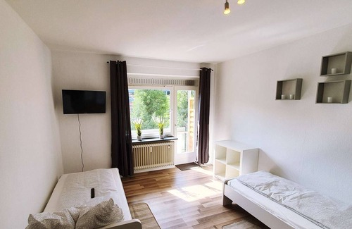 Celle Apartment | HÖ01 large apartment with dryer and washing machine