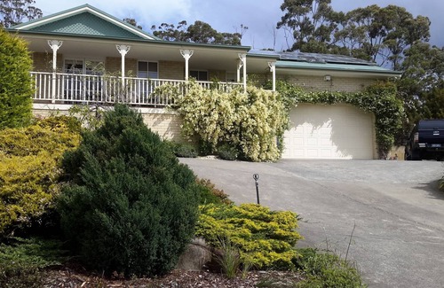 Lenah Valley Apartment | HOBART LOFT ON COPLEY Weekly and monthly rates Suitable for couples .