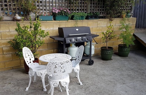 Lenah Valley Apartment | HOBART LOFT ON COPLEY Weekly and monthly rates Suitable for couples .