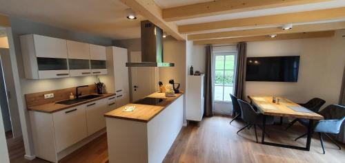 Rauris Apartment | Hochalmbahnen Chalets Rauris 1-11 WE1, Maislaufeldweg 1k EG