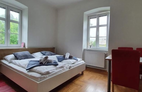 Goestling an der Ybbs Apartment | Hochkarblick apartment with two bedrooms, terrace and garden