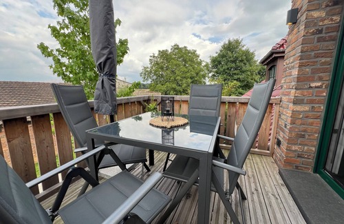 Straelen Apartment | Hochwertig und Modern Wohnen in Idyllischer Lage für 2-6 Personen - mit Balkon