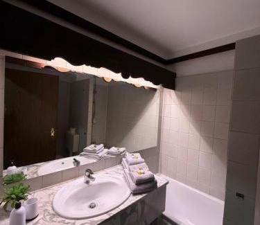 Griesheim Apartment | Hochwertige und Moderne Unterkunft - voll ausgestattet!
