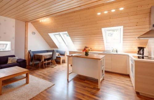 Gerabronn Apartment | Hof in L i e b e s d o r f - Akelei