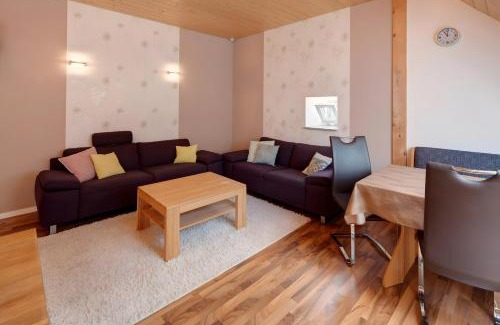 Gerabronn Apartment | Hof in L i e b e s d o r f - Akelei