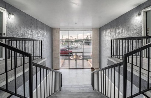 Lubbock Apartment | Hoff Gardens 12 - 2BR 2BA - Downtown Lubbock