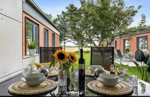 Emmelsbull Apartment | Hofgut - for 6 persons, 30 min from Sylt, idyllic and absolutely quiet