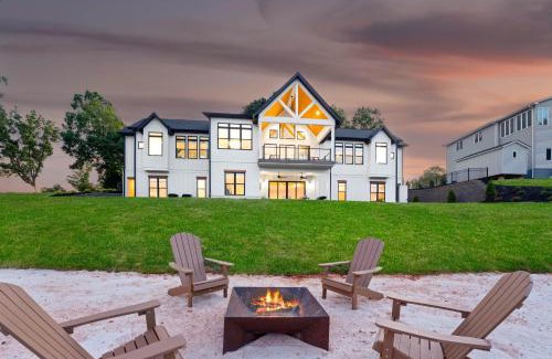 Mount Mourne House | Hogan Crest