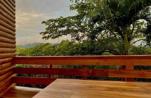 Hojancha Apartment | Hoja Azul - Sustainable teak modern cabin in Hojancha