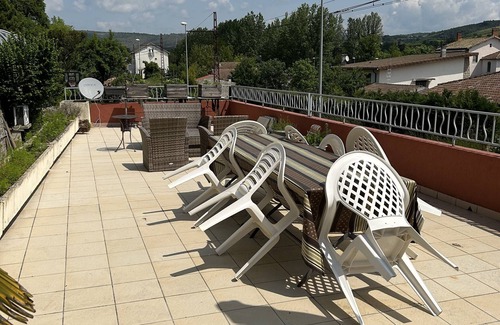 Saint-Georges-de-Luzencon House | Holiday Home 'Le Mas De Campels' with Mountain View, Private Pool and Wi-Fi