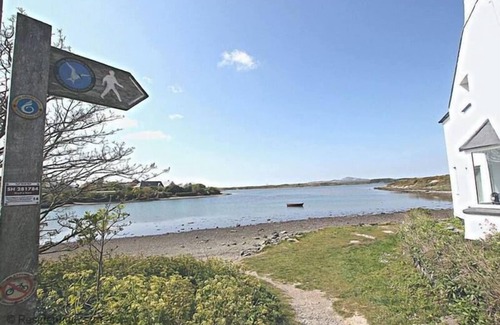 Valley House | Holiday Accommodation Anglesey
