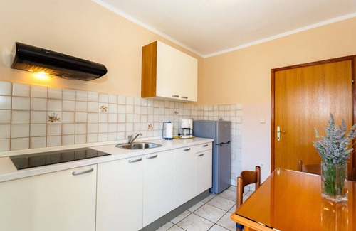 Krk Apartment | Holiday accommodation for 2-3 people - with grill and climate