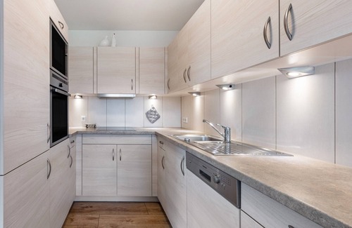 Feldberg Apartment | Holiday Apartment 'Type C1, 110sqm' with Mountain View, Private Terrace and Wi-Fi