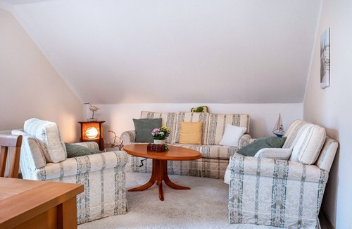 Spiekaer Nordermarren Apartment | Holiday Apartment 'Watt'n Leben' with Shared Garden and Wi-Fi