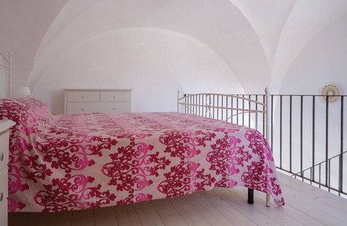 Centro Storico Apartment | Holiday Apartment Marina 2 with Open Terrace, Balcony & Wi-Fi