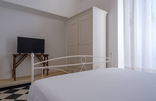 Centro Storico Apartment | Holiday Apartment Marina 1 with Balcony, Open Terrace & Wi-Fi