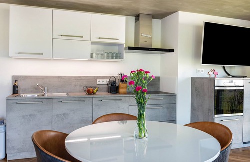 Ludwigshafen Apartment | Holiday Apartment "Casa Ka Sol" with Lake View, Private Terrace and Wi-Fi