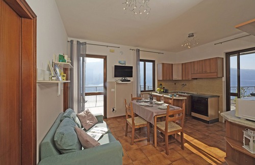 Arias Apartment | Holiday Apartment "Maison du Pralonc - Cielo" with Lake and Mountain View