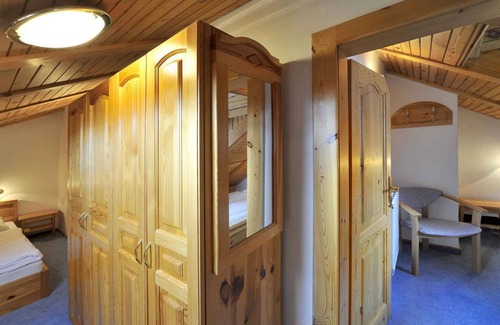 Tatranska Lomnica Apartment | Holiday apartment with TV and WiFi